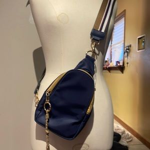 Ahdorned cross body bag navy NWT